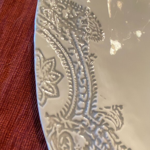 17" Oval Serving Platter Scarlett by Pottery Barn China - Picture 3 of 5